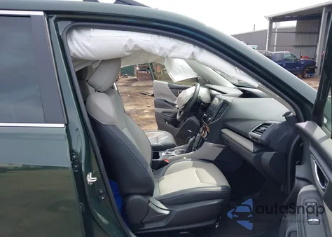 2022 Subaru Forester Limited из США, поврежденный, VIN JF2SKAPCXNH440181